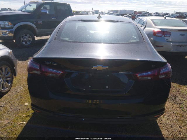 1G1ZD5ST2NF162855 Chevrolet Malibu Fwd Lt