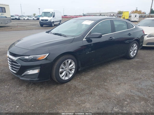 1G1ZD5ST2NF162855 Chevrolet Malibu Fwd Lt