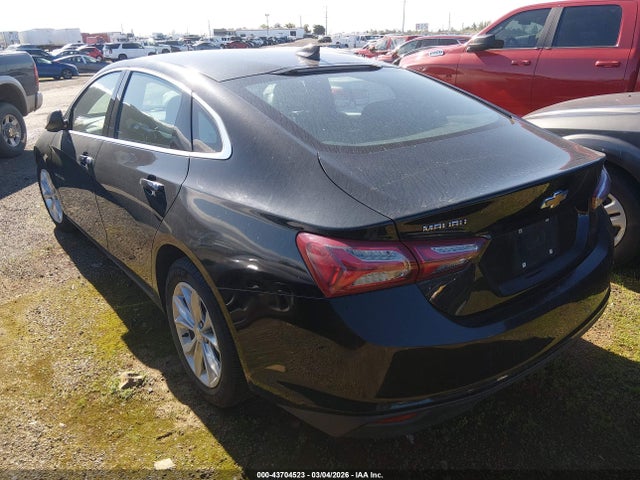1G1ZD5ST2NF162855 Chevrolet Malibu Fwd Lt