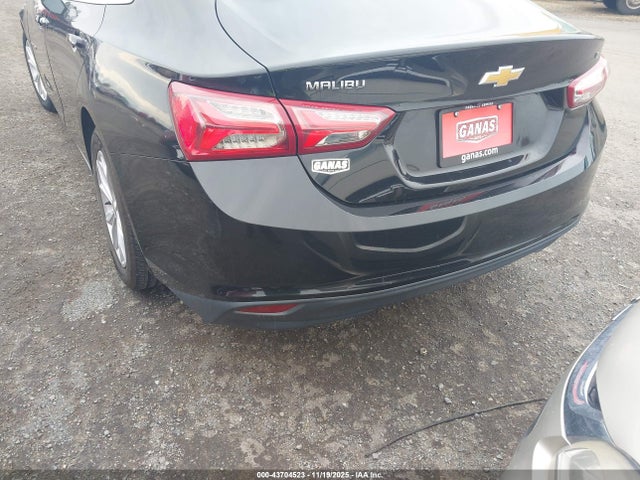 1G1ZD5ST2NF162855 Chevrolet Malibu Fwd Lt