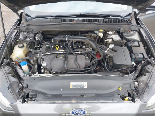 3FA6P0T91JR262763 Ford FUSION SE