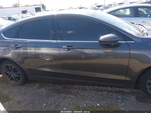 3FA6P0T91JR262763 Ford FUSION SE