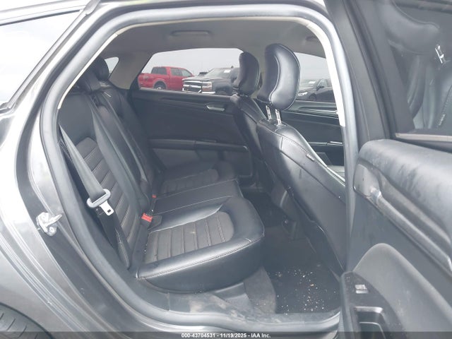 3FA6P0T91JR262763 Ford FUSION SE