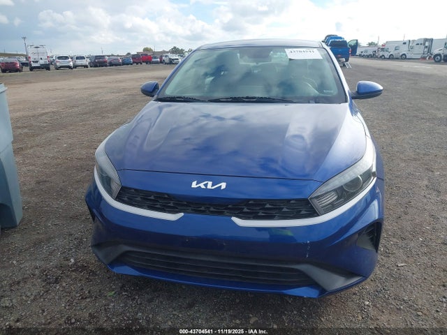 3KPF24AD5NE432109 KIA Forte Lxs