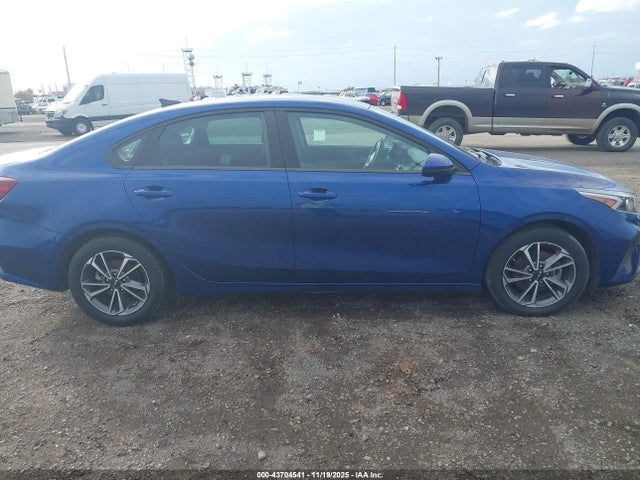 3KPF24AD5NE432109 KIA Forte Lxs