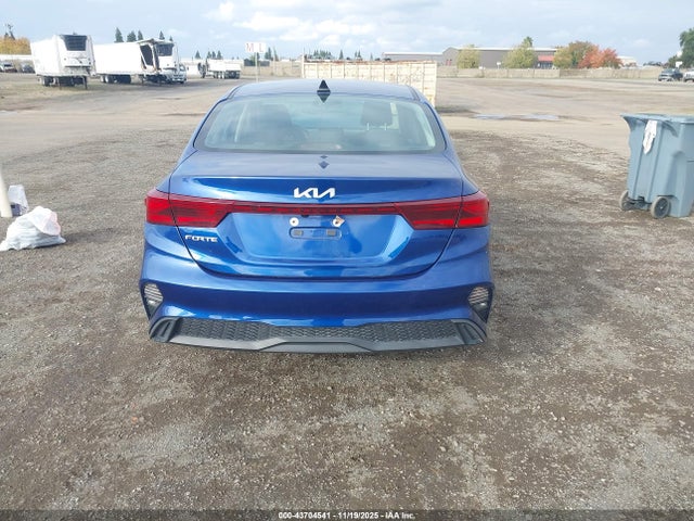 3KPF24AD5NE432109 KIA Forte Lxs