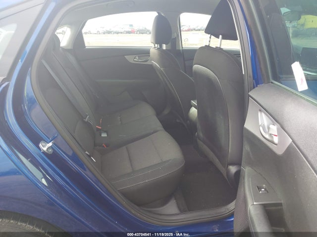 3KPF24AD5NE432109 KIA Forte Lxs