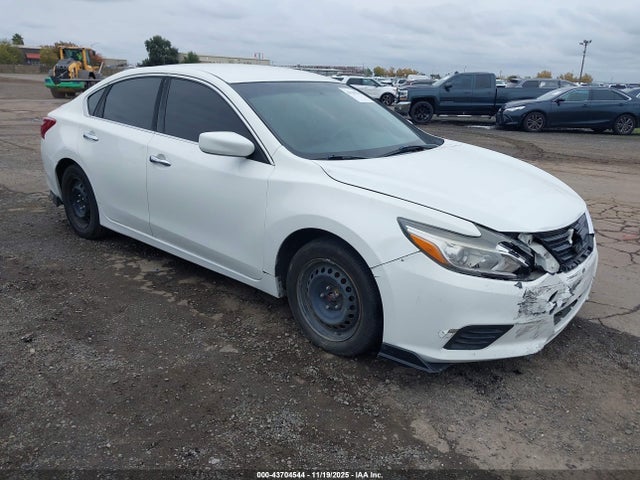1N4AL3AP4JC211359 Nissan Altima 2.5 S