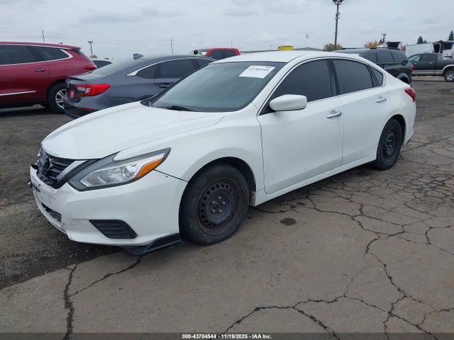 1N4AL3AP4JC211359 Nissan Altima 2.5 S