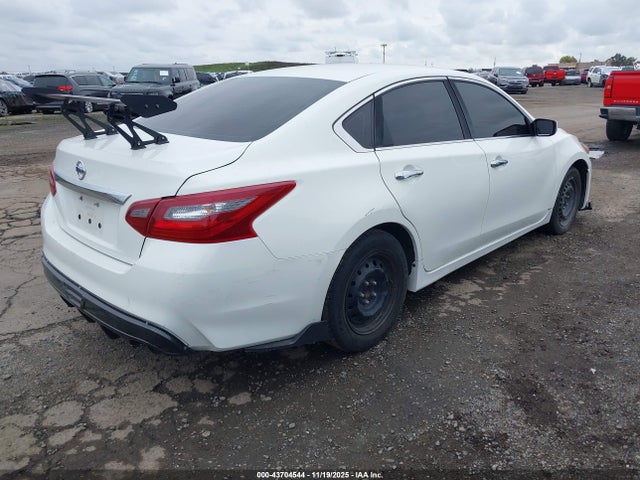 1N4AL3AP4JC211359 Nissan Altima 2.5 S