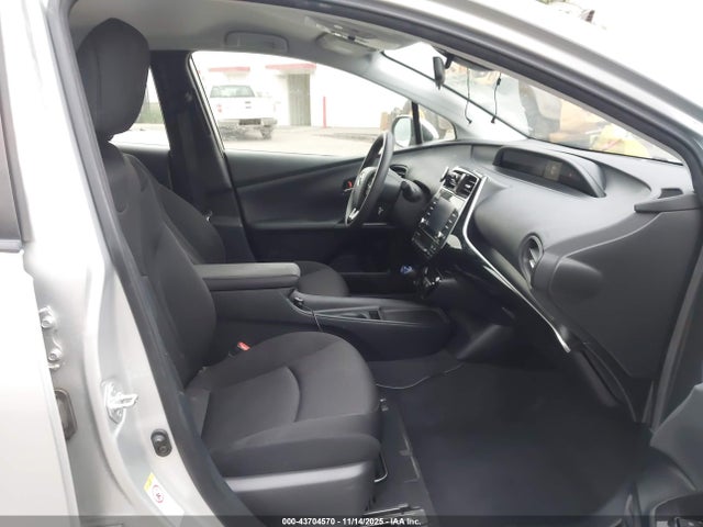 JTDKAMFU8N3156686 Toyota Prius Le