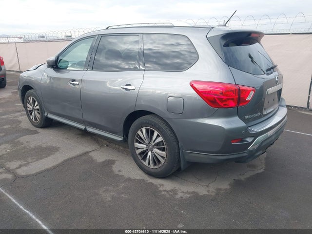 5N1DR2MM8HC686391 Nissan Pathfinder Sl