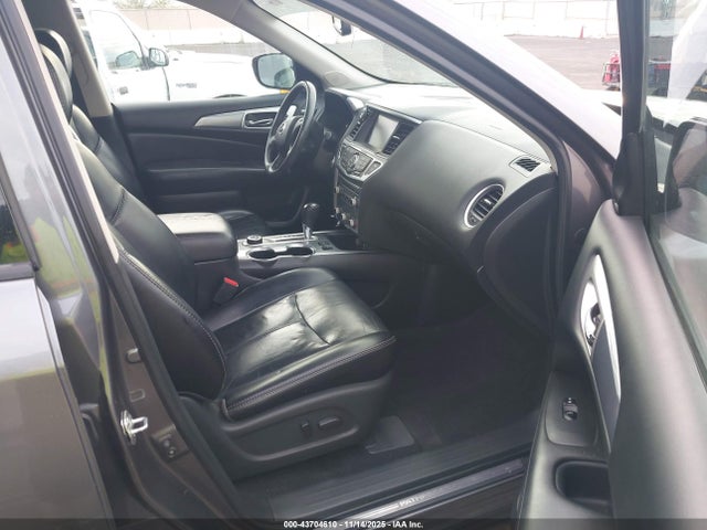 5N1DR2MM8HC686391 Nissan Pathfinder Sl