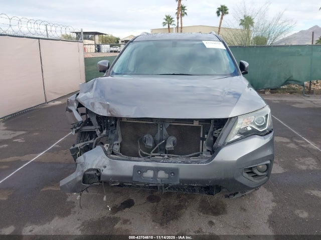 5N1DR2MM8HC686391 Nissan Pathfinder Sl
