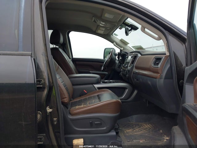 2016 NISSAN TITAN XD 1N6BA1F49GN500996 Photo 4