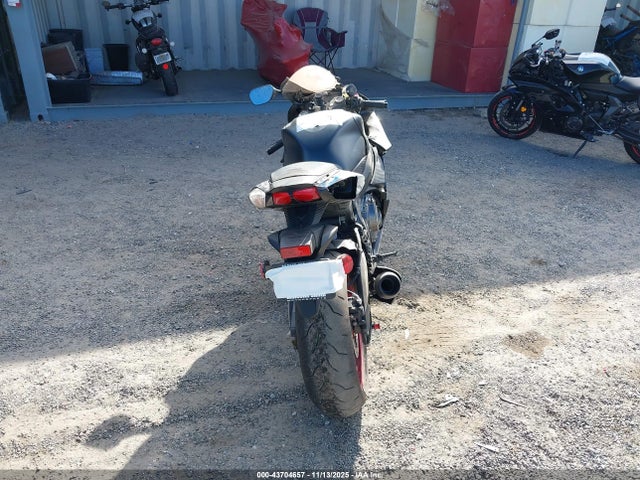 JS1GN7FA5T7100447 Suzuki GSX-R600