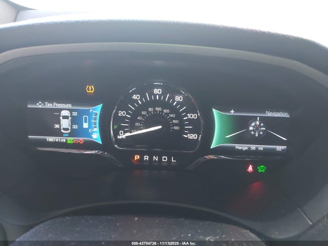 3LN6L5MU2HR613840 Lincoln Mkz Hybrid Reserve