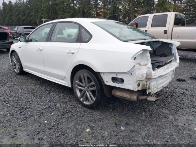 2018 VOLKSWAGEN PASSAT 1VWAA7A33JC043909 Photo 2
