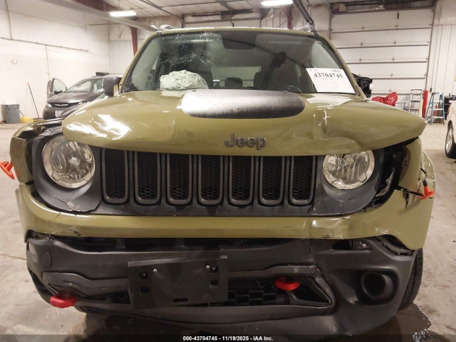 Продаж на аукціоні авто 2015 Jeep Renegade Trailhawk, vin: ZACCJBCT5FPB80607, номер лоту: 43704745