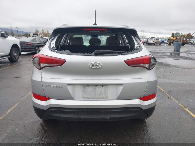 KM8J33A44HU407673 Hyundai TUCSON SE