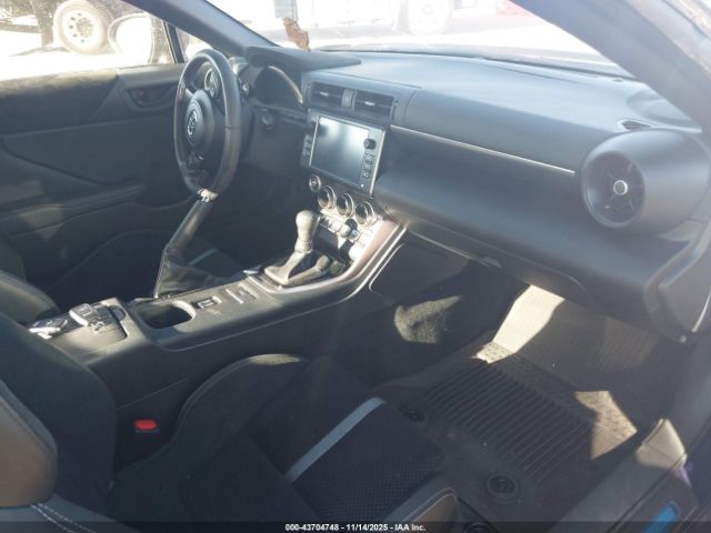 2022 TOYOTA GR86 JF1ZNBF16N8751459 Photo 4