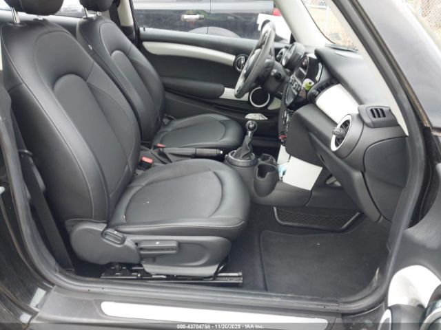 2015 MINI HARDTOP WMWXM5C57FT973601 Photo 4