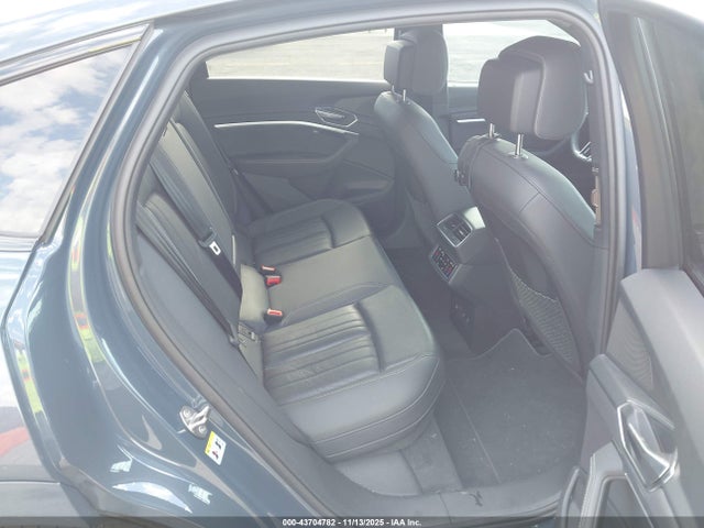 2023 AUDI E-TRON SPORTBACK WA12AAGE3PB025397 Photo 7