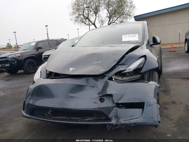 2023 TESLA MODEL Y 7SAYGDEF2PF941631 Photo 5