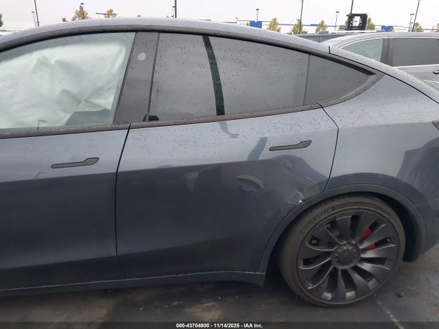 2023 TESLA MODEL Y 7SAYGDEF2PF941631 Photo 7