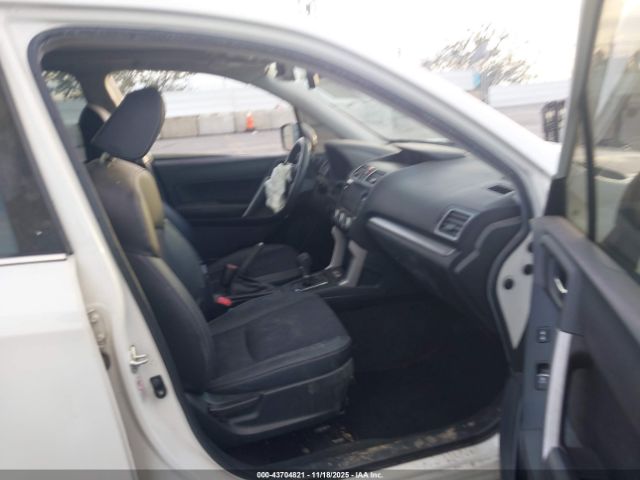 2017 SUBARU FORESTER JF2SJGEC3HH551037 Photo 4