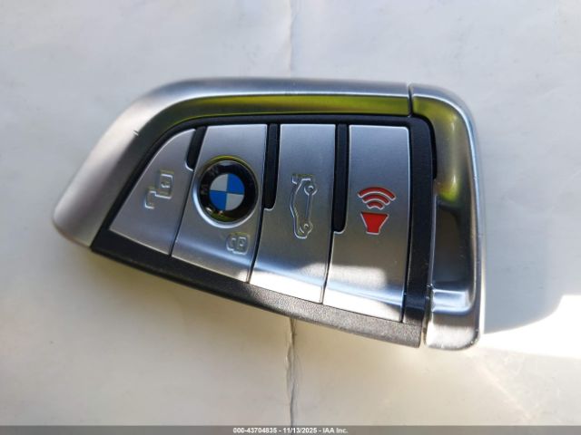 2021 BMW X7 5UXCW2C08M9G78386 Photo 10