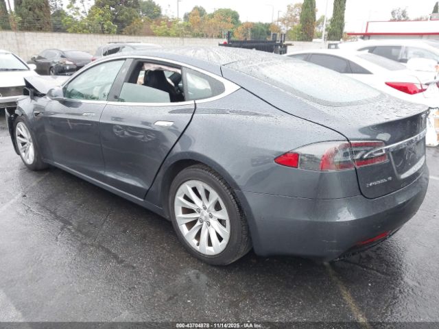 2017 TESLA MODEL S 5YJSA1E25HF223699 Photo 2