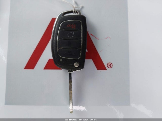 2013 Hyundai Santa Fe Sport მანქანა იყიდება აუქციონზე, vin: 5XYZT3LB4DG077497, აუქციონის ნომერი: 43704887