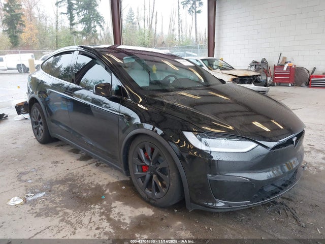 2024 TESLA MODEL X 7SAXCBE67RF457369 Photo 0
