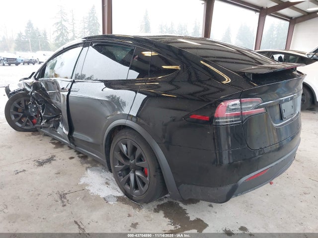 2024 TESLA MODEL X 7SAXCBE67RF457369 Photo 2