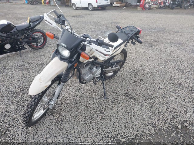 Yamaha XT250 2018 JYADG24E1JA009408 Image 2