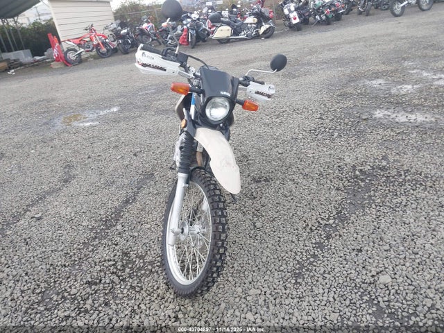 Yamaha XT250 2018 JYADG24E1JA009408 Image 5
