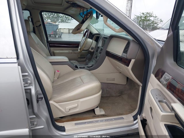 2004 LINCOLN AVIATOR 5LMEU68H34ZJ01342 Photo 4