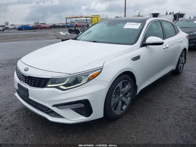 KIA Optima S 2019 5XXGT4L39KG368259 Image 2