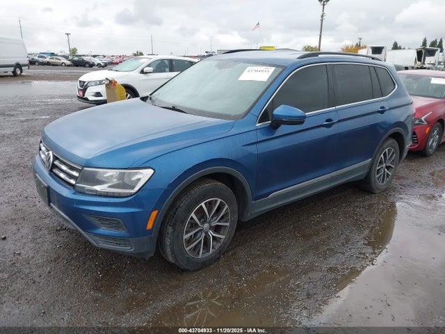 3VV2B7AXXLM081390 Volkswagen Tiguan 2.0t Se/2.0t Se R-line Black/2.0t Sel