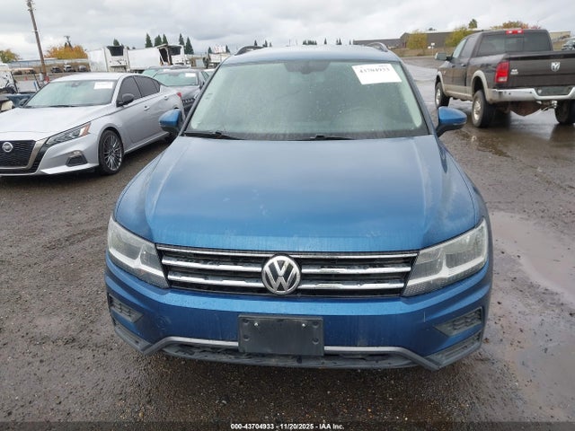 3VV2B7AXXLM081390 Volkswagen Tiguan 2.0t Se/2.0t Se R-line Black/2.0t Sel