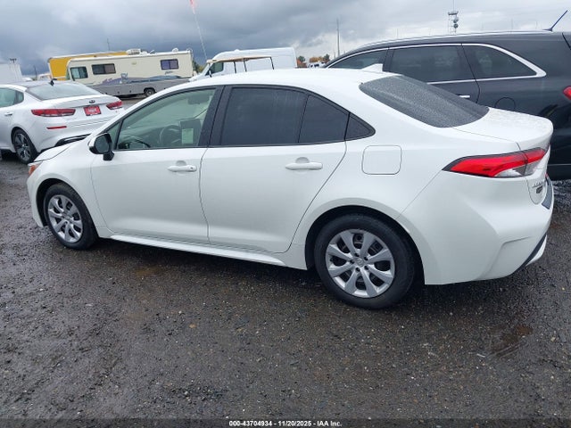 JTDEPRAE3LJ109650 Toyota COROLLA LE