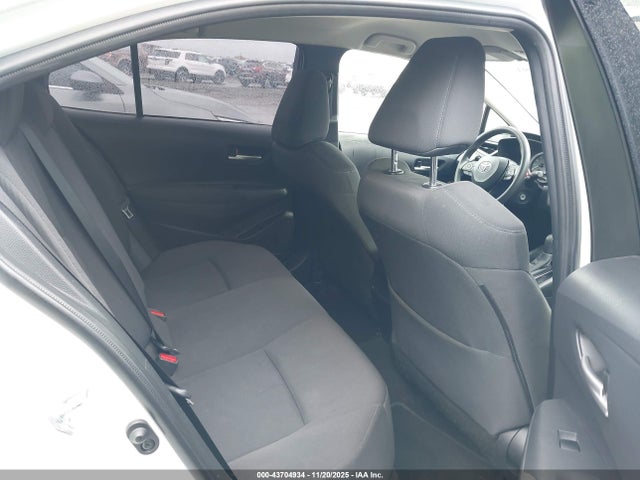JTDEPRAE3LJ109650 Toyota COROLLA LE