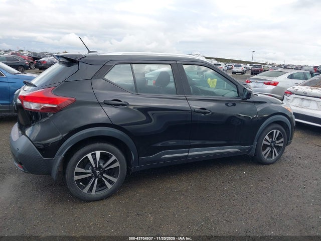 3N1CP5DV7LL497165 Nissan Kicks Sr Xtronic Cvt