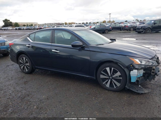 1N4BL4DV5NN359521 Nissan Altima Sv Fwd