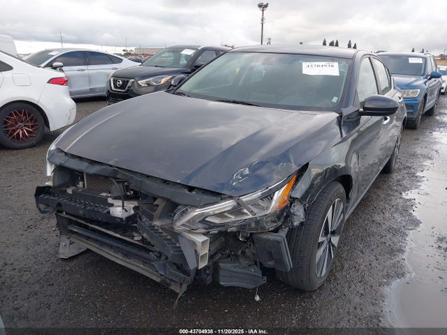 1N4BL4DV5NN359521 Nissan Altima Sv Fwd