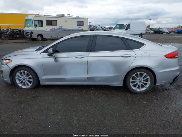 3FA6P0HD7KR243455 Ford FUSION SE