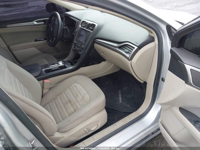 3FA6P0HD7KR243455 Ford FUSION SE