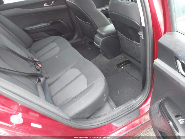 5XXG14J29NG154649 KIA K5 LXS