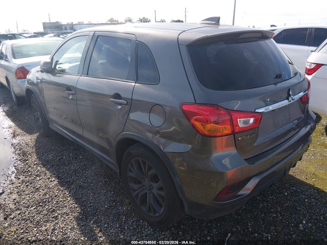 2018 MITSUBISHI OUTLANDER SPORT JA4AP3AU1JU018904 Photo 2